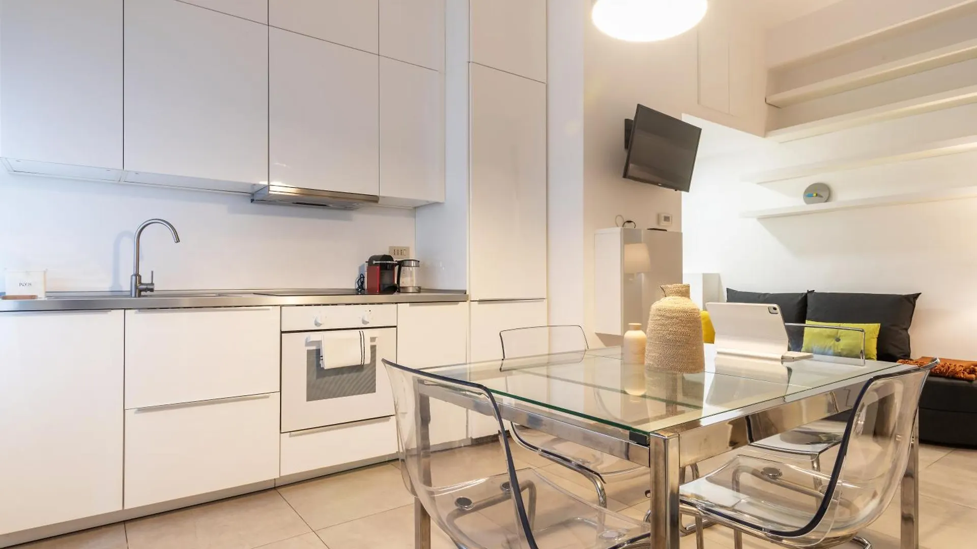 Zuara Flexyrent Apartment Milan 0*,