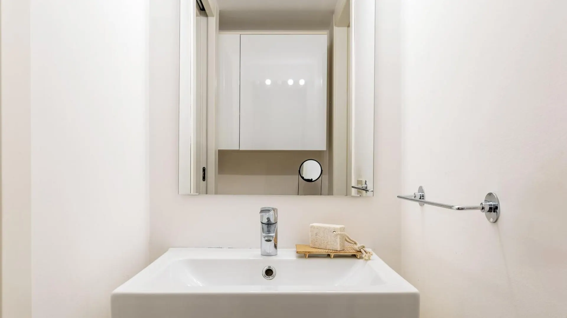 Zuara Flexyrent Apartment Milan